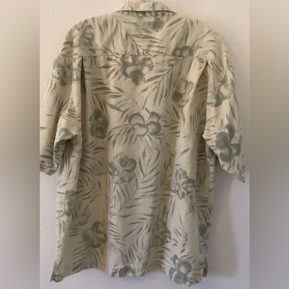 Tommy Bahama Shirt, Short Sleeve, Button Up Suze Large men - Picture 6 of 11